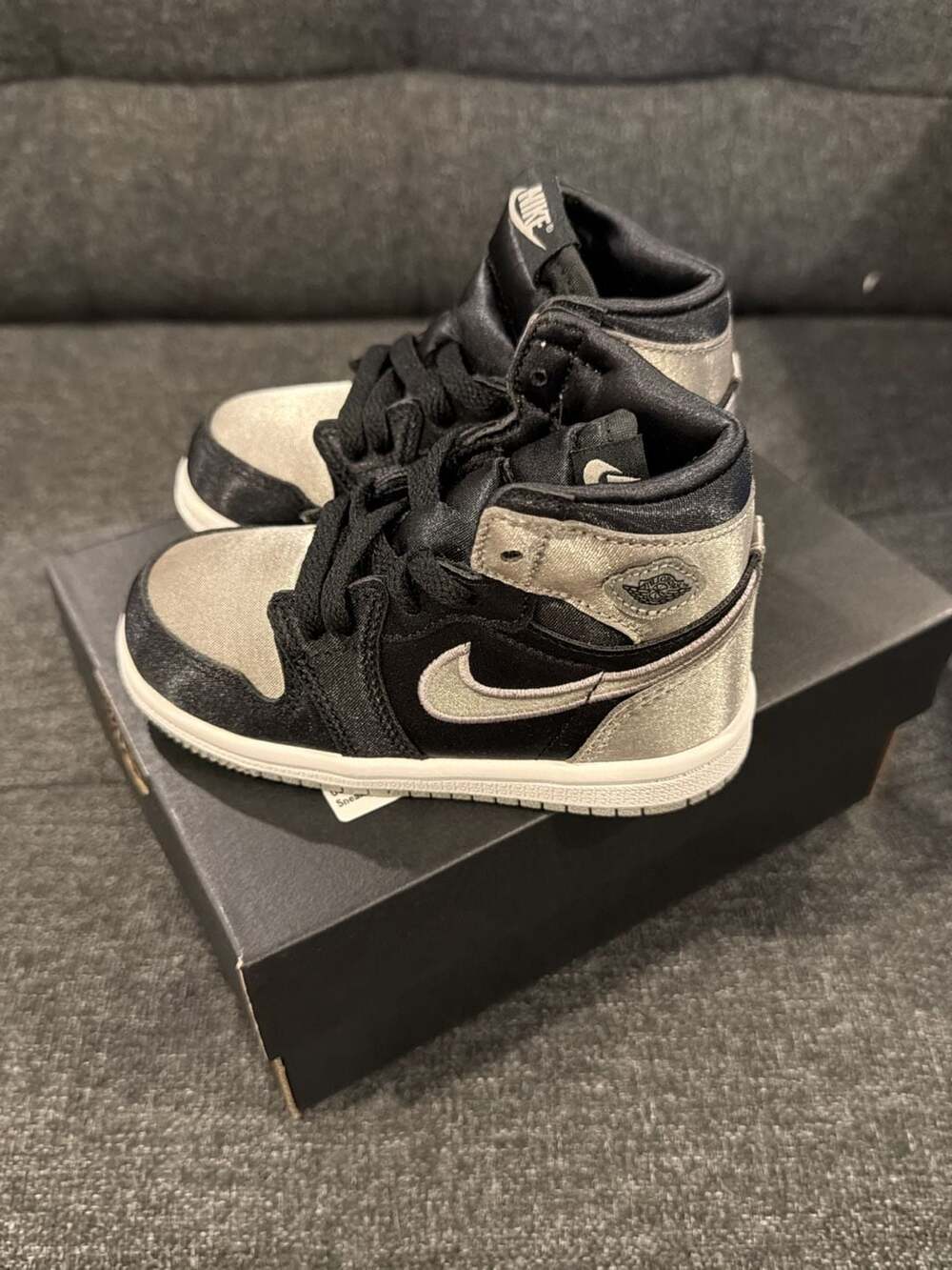 Nike Air Jordan 1 Retro High OG 'Satin Shadow' Toddler Shoes FD5305-010 - 7c - Picture 2 of 9